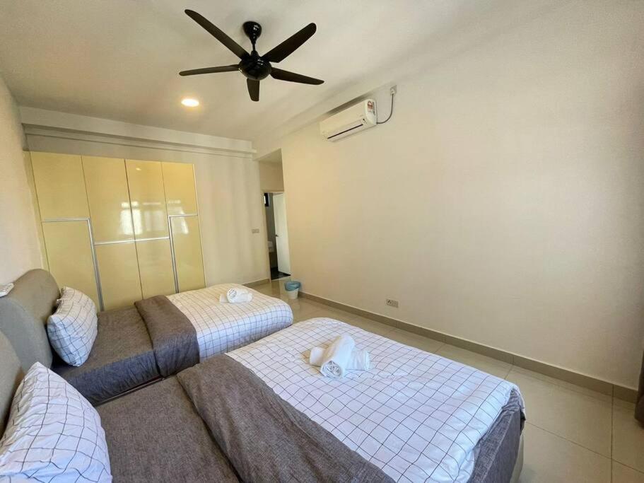 Meridin Medini By Wp Homestay Nusajaya  Buitenkant foto