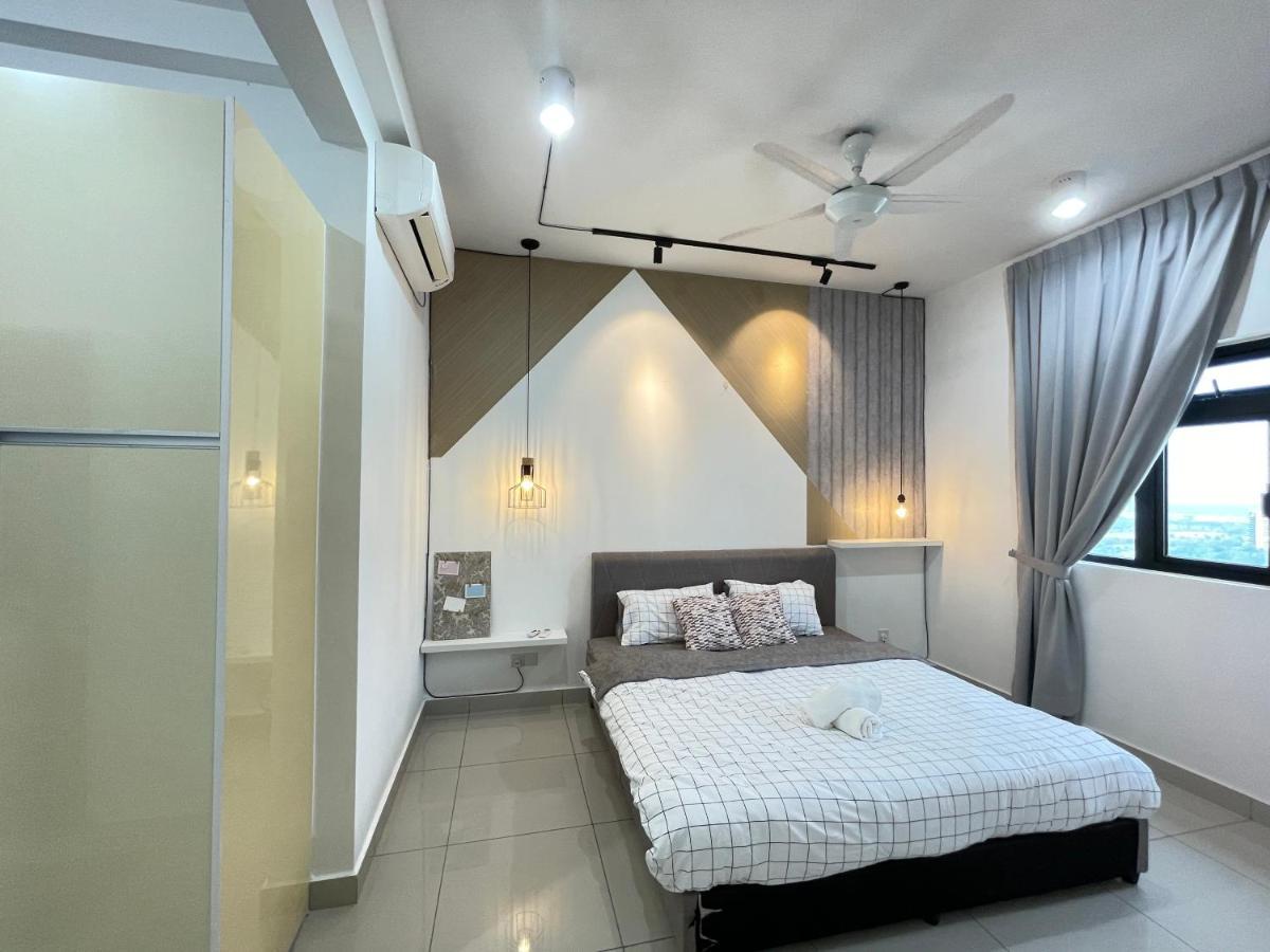 Meridin Medini By Wp Homestay Nusajaya  Buitenkant foto