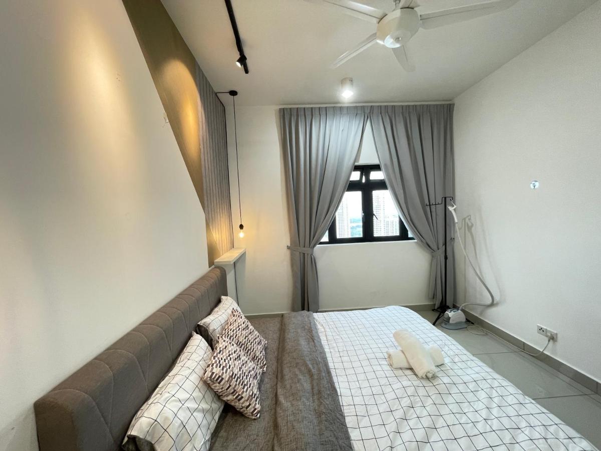 Meridin Medini By Wp Homestay Nusajaya  Buitenkant foto