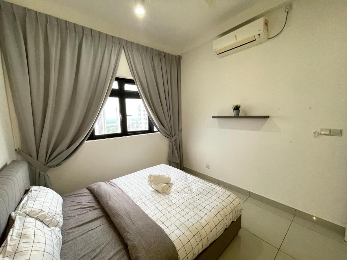 Meridin Medini By Wp Homestay Nusajaya  Buitenkant foto