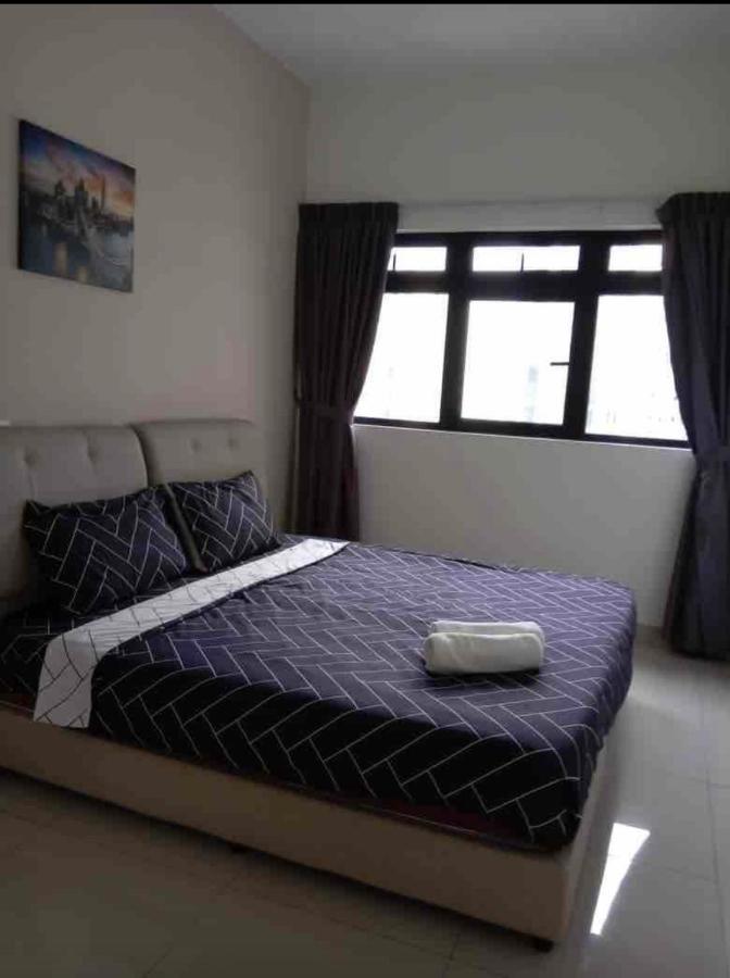 Meridin Medini By Wp Homestay Nusajaya  Buitenkant foto